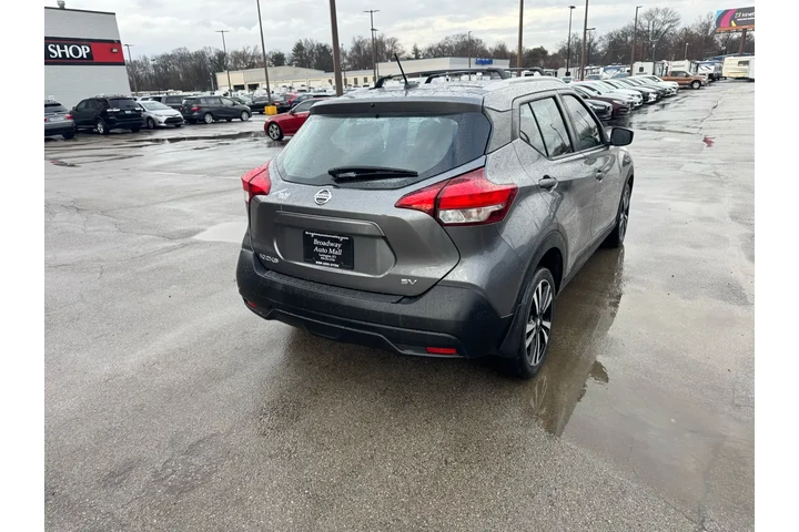 $8980 : 2018 Kicks SV FWD image 2