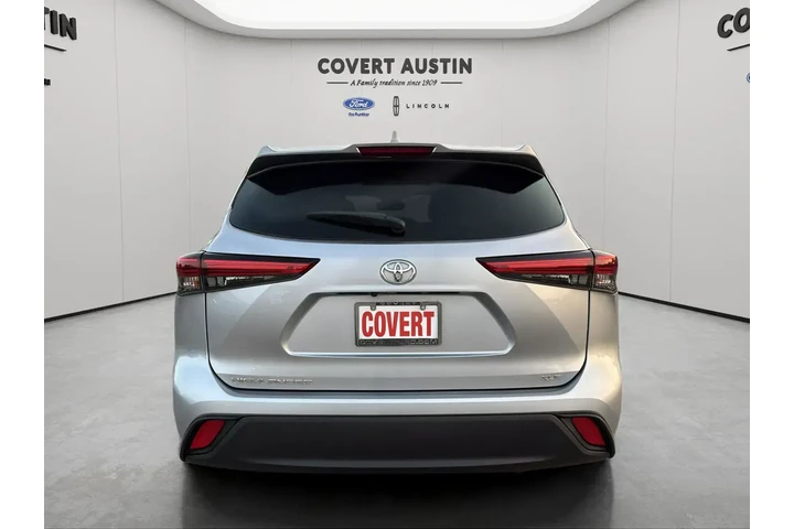 $22991 : Toyota Highlander 2021 XLE 4 image 4