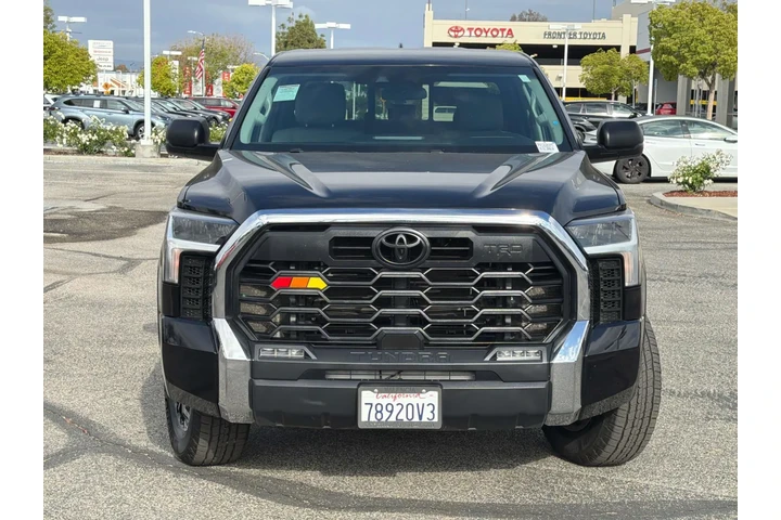 $39086 : Toyota Tundra 2023 4x4 SR5 4 image 2