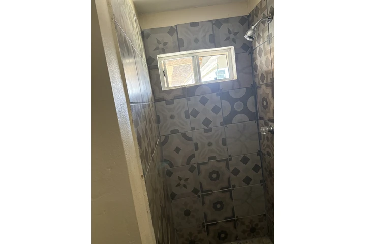 $950 : Room for rent image 3