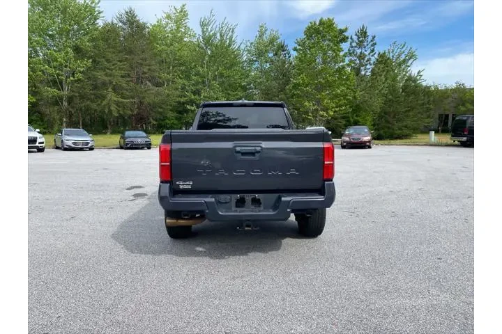 $34420 : Toyota Tacoma 2024 4x4 SR5 4 image 5
