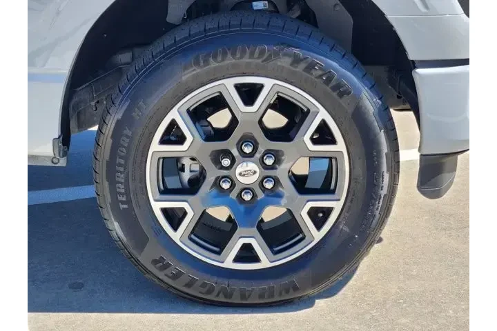 $38972 : Ford F-150 2024 4x2 STX 4dr image 10