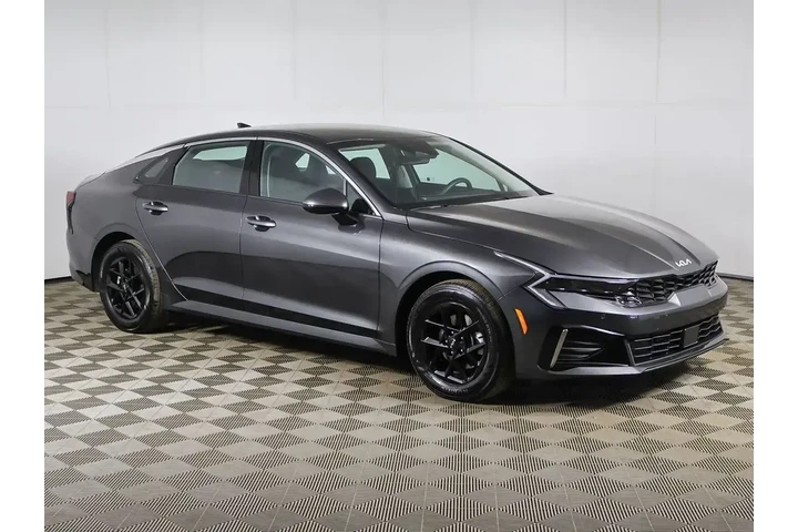 $23995 : Kia K5 2026 LXS 4dr Sedan image 2