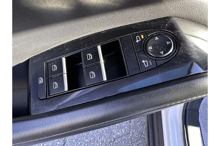 $23999 : Mazda CX-30 2024 AWD 2.5 S P image 9