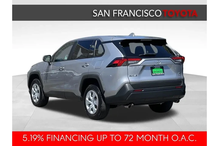 $32990 : 2025 RAV4 LE image 3