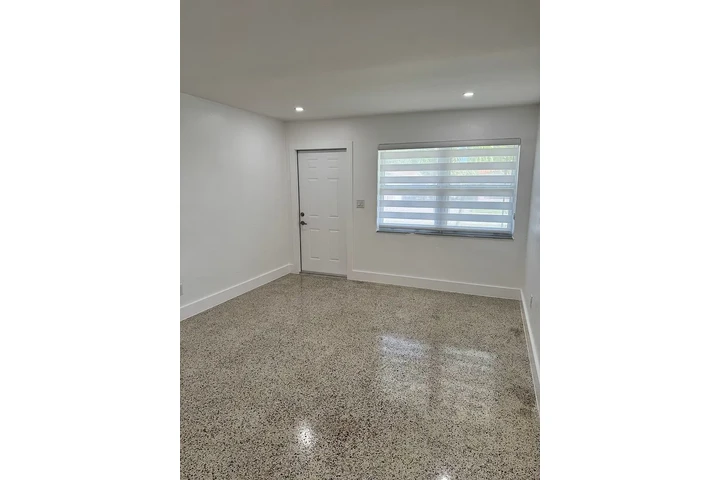 $900 : Casa de 2 dormitorios y 1 image 7