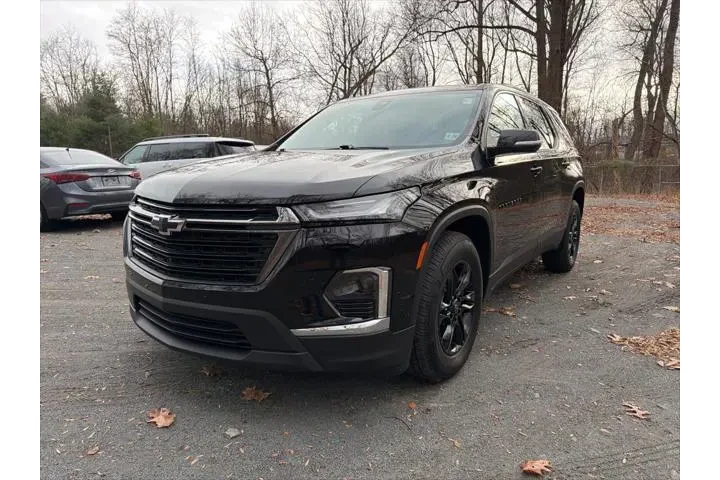 $31999 : Chevrolet Traverse 2023 4x4 image 1