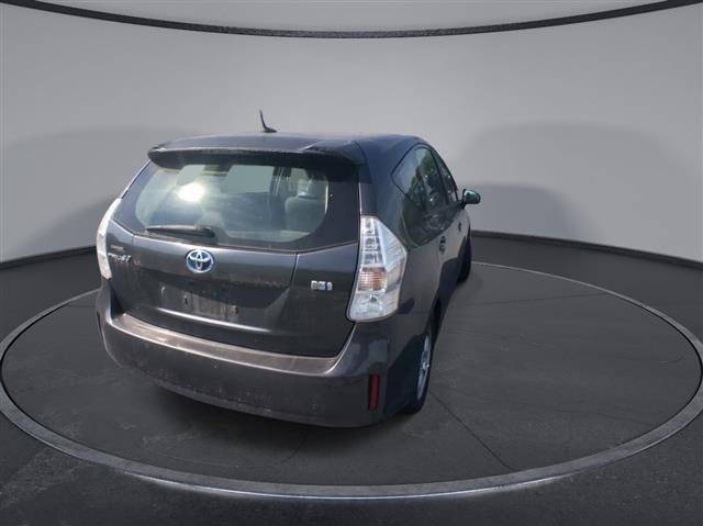 $11500 : PRE-OWNED 2014 TOYOTA PRIUS V image 8