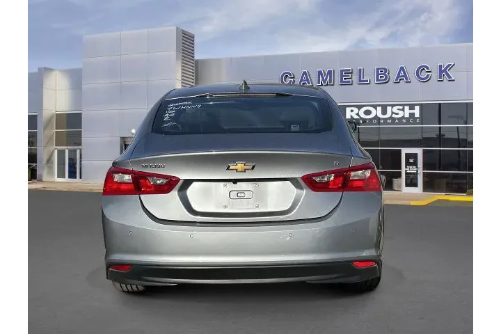 $16584 : Chevrolet Malibu 2024 LT 4dr image 6