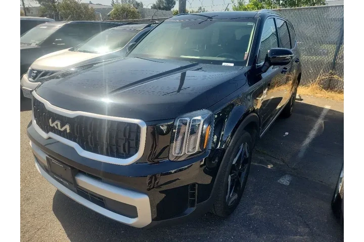 $34991 : Kia Telluride 2024 EX 4dr SU image 3