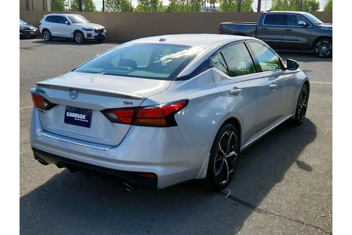 $22998 : Nissan Altima 2023 2.5 SR 4d image 5