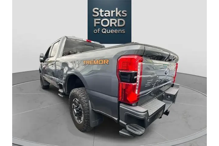 Ford F-250 Super Duty 2023 4 image 6