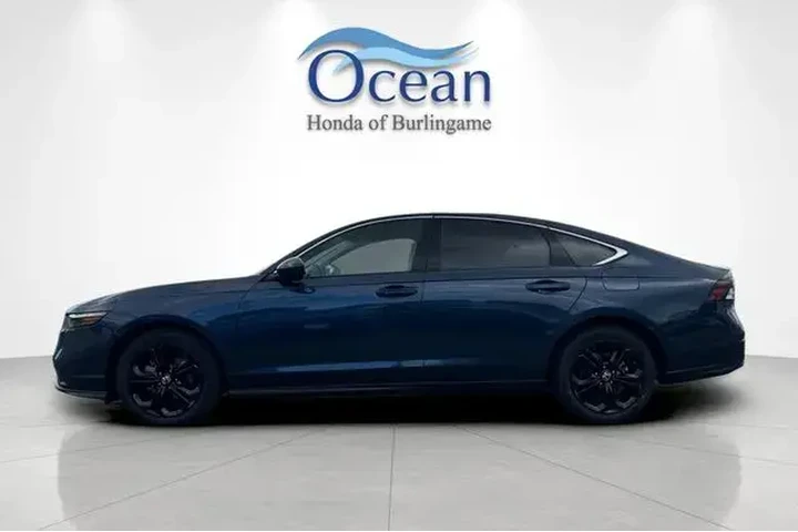 $24991 : Honda Accord 2024 EX 4dr Sed image 7