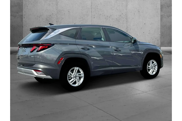 $29049 : Hyundai TUCSON 2025 AWD SE 4 image 8