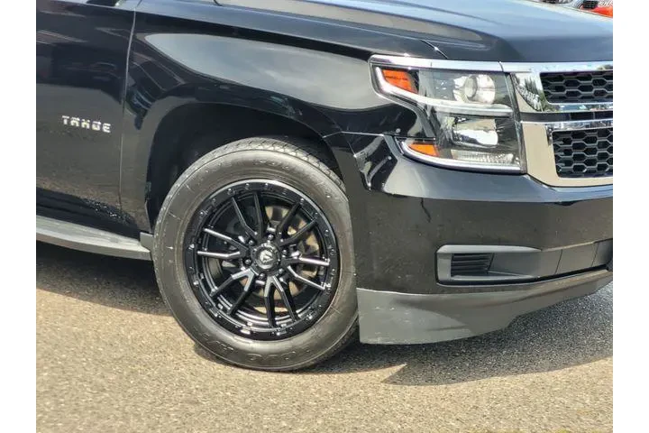 $29784 : Chevrolet Tahoe 2020 4x2 LT image 6