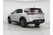 $27998 : Nissan Pathfinder 2024 S 4dr thumbnail