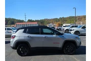 $21304 : Jeep Compass 2023 4x4 Trailh thumbnail