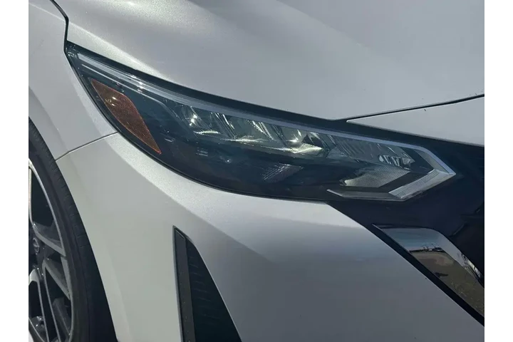 $20595 : Nissan Sentra 2025 SR 4dr Se image 9