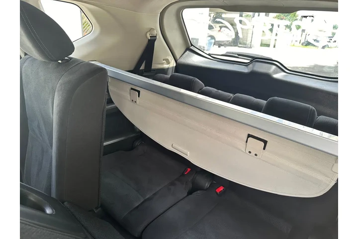 $180000 : VENTA NISSAN XTRAIL 2016. image 3