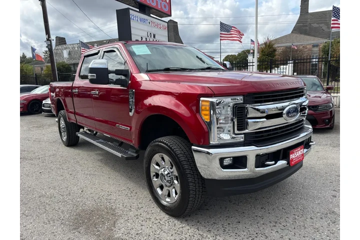2017 F-250 XLT Crew Cab 4WD image 3