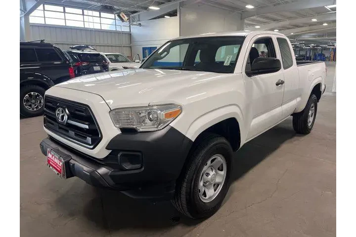 $23589 : Toyota Tacoma 2017 image 7