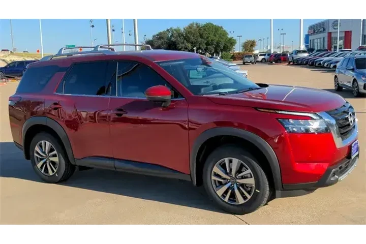 $30852 : Nissan Pathfinder 2023 SL 4d image 9