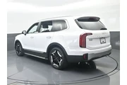 $29991 : Kia Telluride 2024 S 4dr SUV thumbnail