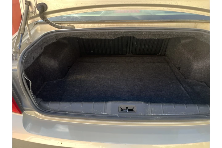 $5800 : Chevy malibu 2011 image 5