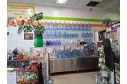 TIENDA DE AGUA JUGOS VITAMINAS en Los Angeles