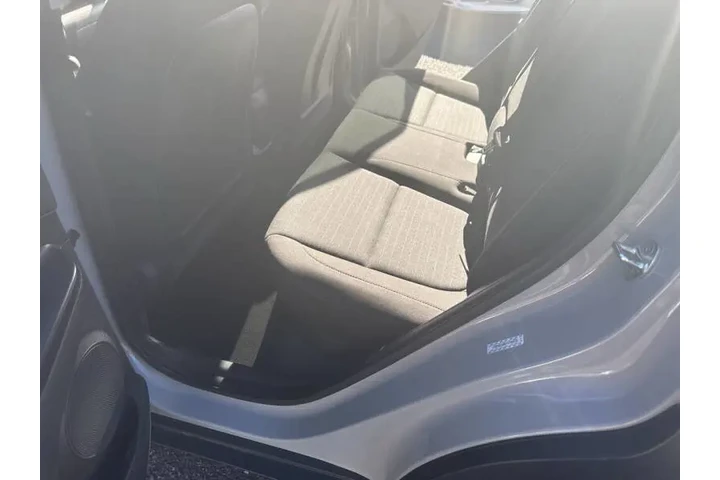 2023 Kona SEL image 8