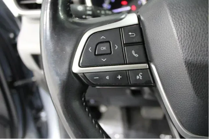 $32921 : Toyota Highlander 2022 XLE 4 image 10