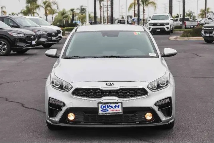 $14995 : Kia Forte 2021 FE 4dr Sedan image 2