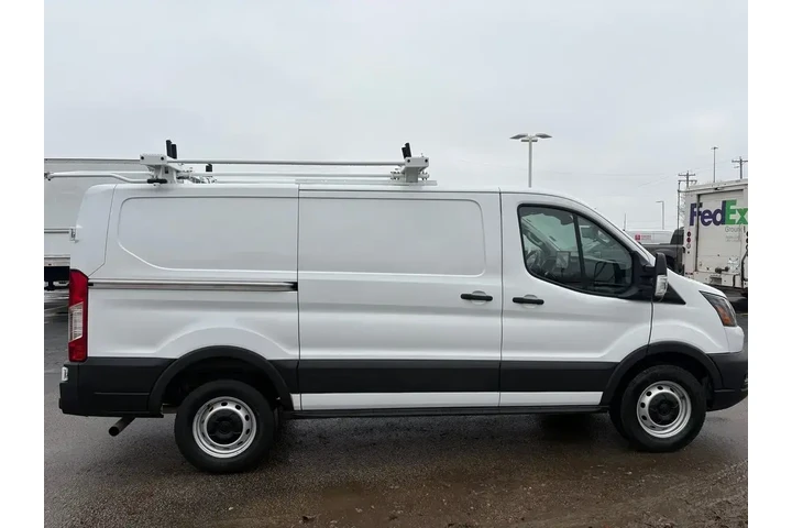 $32546 : Ford Transit 2023 250 3dr LW image 5