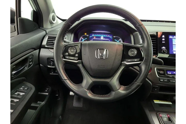 $23998 : Honda Pilot 2021 SE 4dr SUV image 10