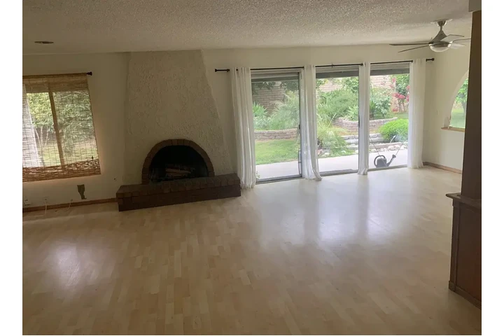 $3450 : Great open concept floor plan image 3