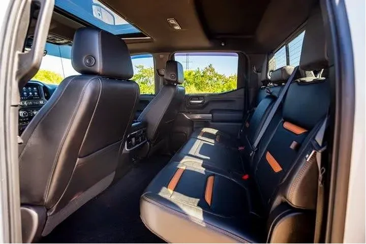 $27234 : GMC Sierra 1500 2020 4x4 AT4 image 6