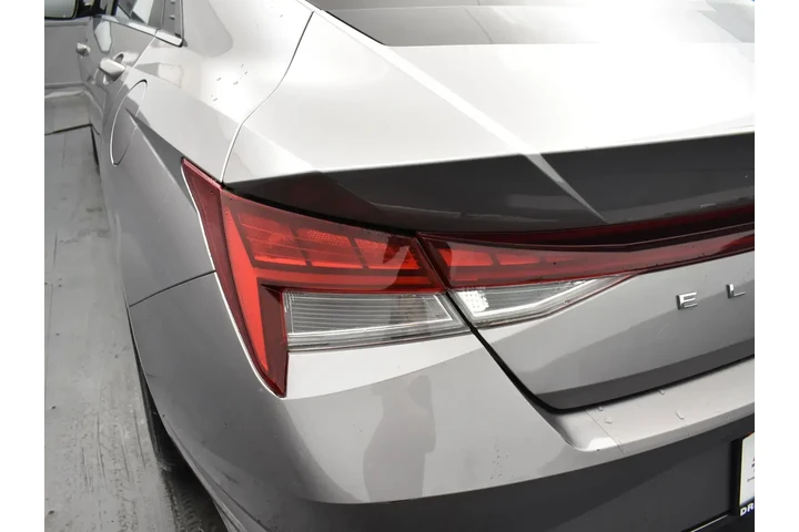 $15952 : Hyundai ELANTRA 2022 SEL 4dr image 9