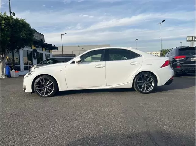 2019 Lexus IS IS 300 Sedan image 1