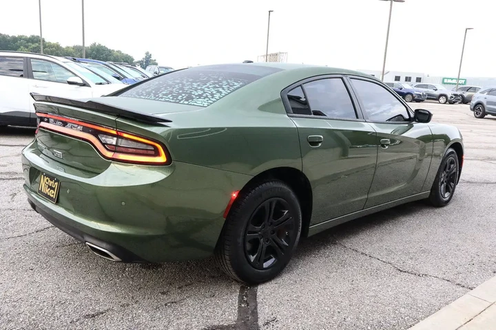 $19988 : 2022 Charger SXT image 4