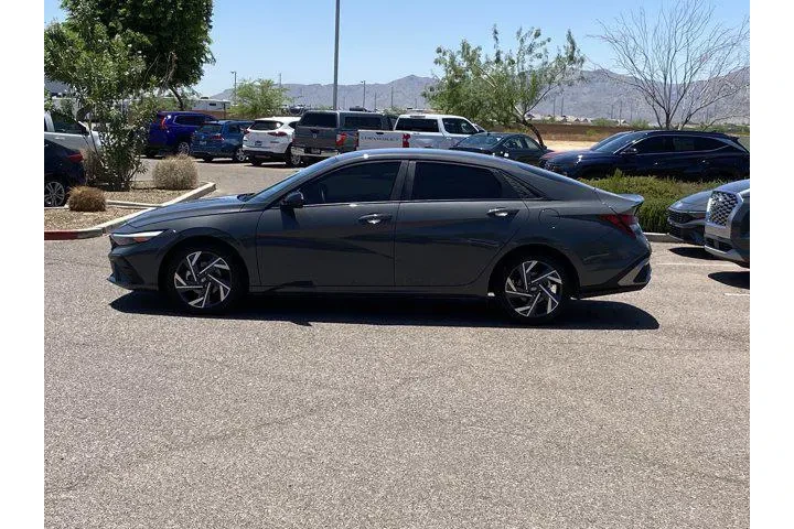 $20083 : Hyundai ELANTRA 2025 SEL Spo image 6