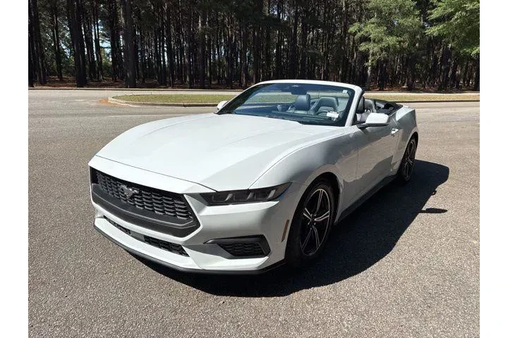 $37472 : Ford Mustang 2025 EcoBoost 2 image 7