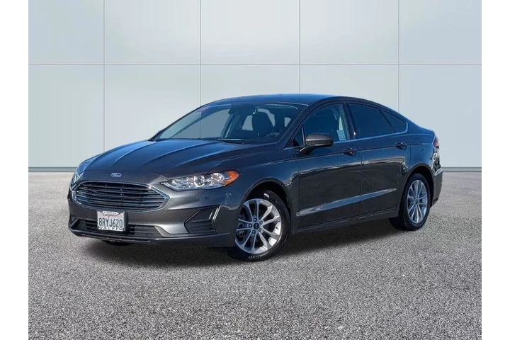 $18575 : Ford Fusion Hybrid 2020 SE 4 image 1