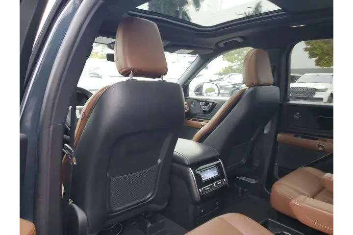 $38990 : Lincoln Aviator 2023 Reserve image 7