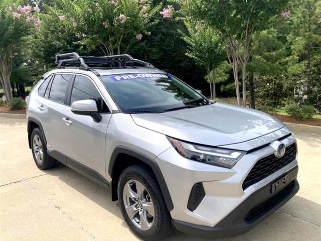 $29922 : 2022 RAV4 Hybrid XLE image 1