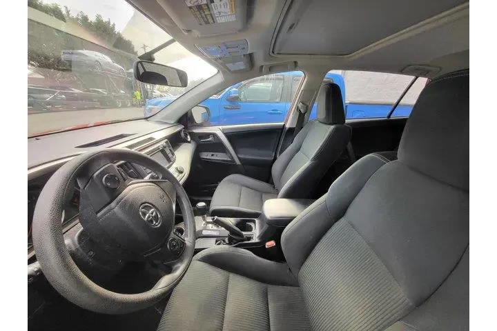 $16129 : Toyota RAV4 2015 XLE 4dr SUV image 10