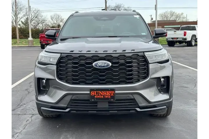 $39995 : Ford Explorer 2025 AWD ST-Li image 10