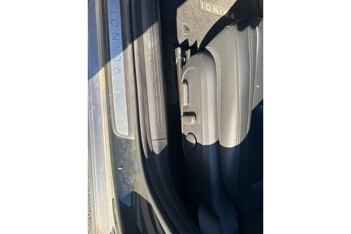 $26990 : Hyundai IONIQ 6 2023 AWD Lim image 5