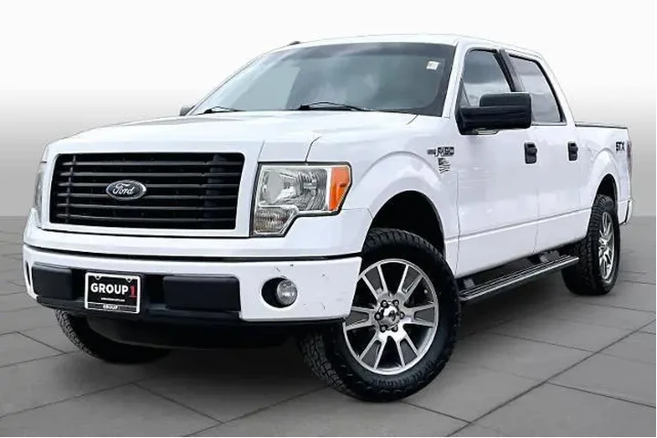 $17566 : Ford F-150 2014 4x2 XLT 4dr image 1