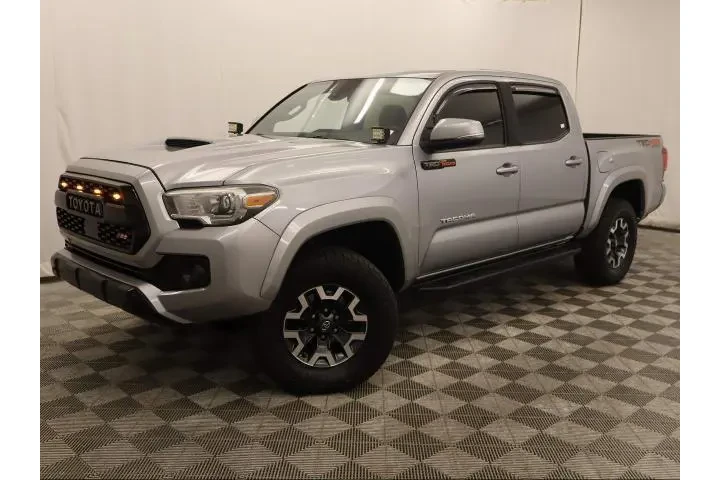 $29995 : Toyota Tacoma 2019 4x4 TRD S image 10