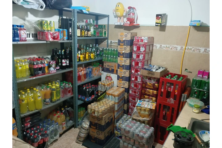 $78000000 : Cigarreria y dulceria image 10